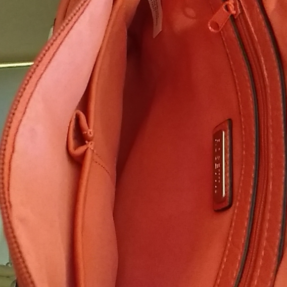 Rosetti Orange/Coral bright handbag. - Picture 4 of 5